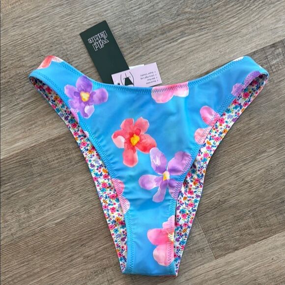 Wild Fable reversible Blue Floral Bikini Bottom Mid Rise Cheeky high leg - Picture 1 of 3